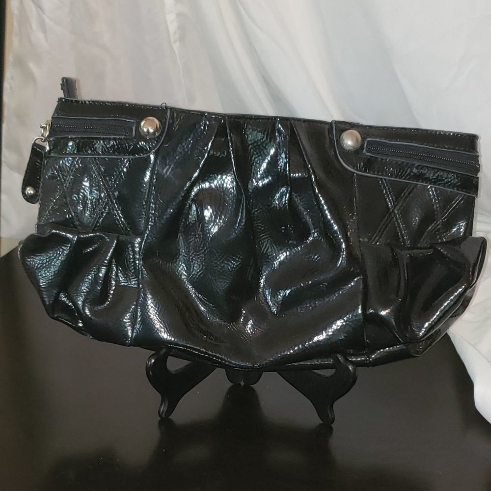 Ladies KRISTIN DAVIS Patent Leather Clutch in Black